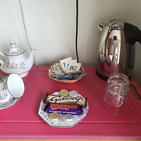 Room In Guest Room - Orchard Manor, Fore Street, Probus, Cornwall Truro Esterno foto